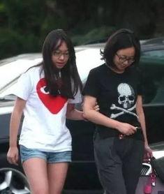 近期热门吃瓜事件母女,揭秘近期热门吃瓜事件背后的真相与启示