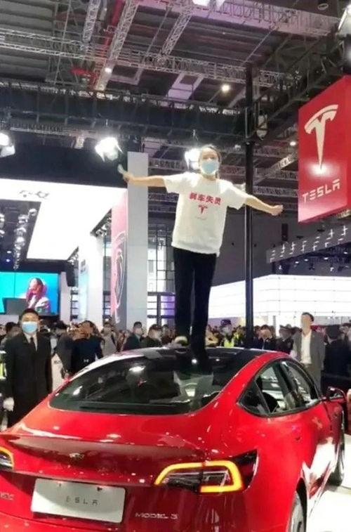 车展吃瓜最新事件爆料,最新爆料揭秘明星豪车争锋与幕后故事