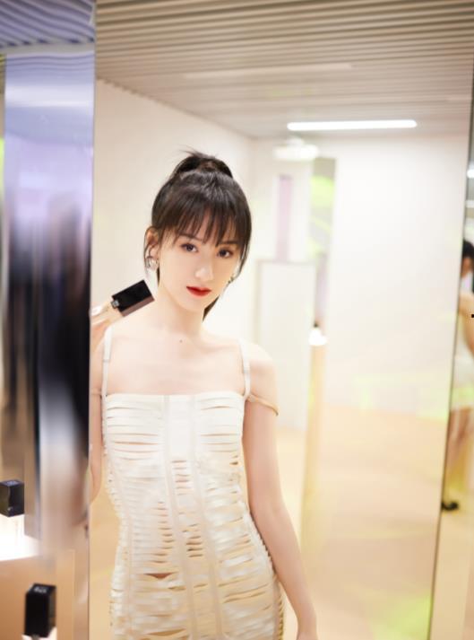 杨幂 吃瓜爆料图片高清,高清图片揭秘娱乐圈幕后真相