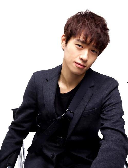 魏大勋吃瓜爆料男人,男星背后的那些“瓜”