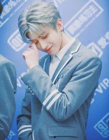 吃瓜爆料王源任嘉伦,娱乐圈的瓜田新秀