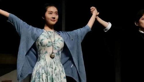 娱乐吃瓜君刘亦菲是谁,娱乐吃瓜界的焦点女神