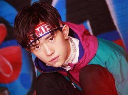 娱乐吃瓜主播说的不怕得罪人吗,揭秘娱乐吃瓜主播的“不怕得罪人”态度